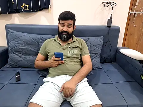 Snapshot of Fun_Guuy chatting on September 28, 7:23 pm Fun Guuy online show from September 28, 7:23 pm