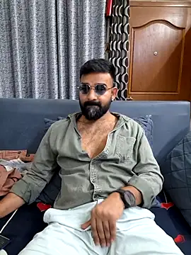 Snapshot of Fun_Guuy chatting on February 20, 4:57 pm Fun Guuy online show from February 20, 4:57 pm