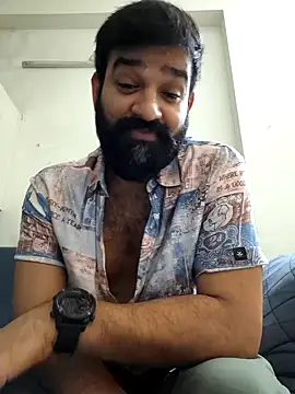 Snapshot of Fun_Guuy chatting on December 5, 6:02 pm Fun Guuy online show from December 5, 6:02 pm