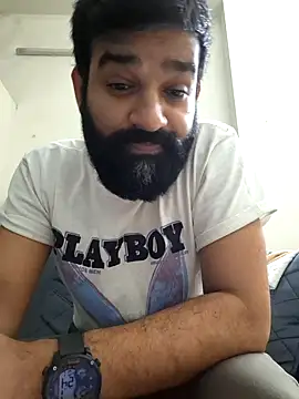 Snapshot of Fun_Guuy chatting on December 8, 7:54 pm Fun Guuy online show from December 8, 7:54 pm