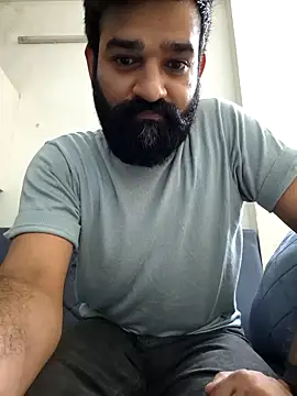 Snapshot of Fun_Guuy chatting on December 4, 8:51 pm Fun Guuy online show from December 4, 8:51 pm