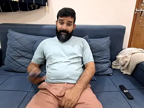 Snapshot of Fun_Guuy chatting on September 14, 7:49 pm Fun Guuy online show from September 14, 7:49 pm