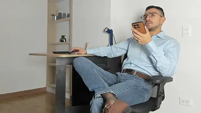 pablo-rincon95 online show from March 2, 12:14 pm