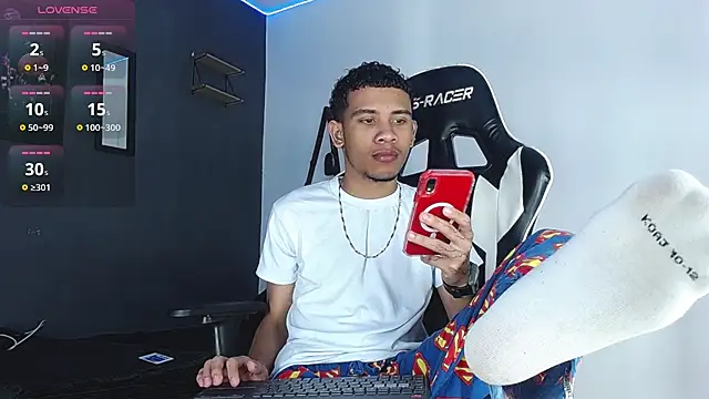 Romancartier 1 online show from January 7, 9:46 pm