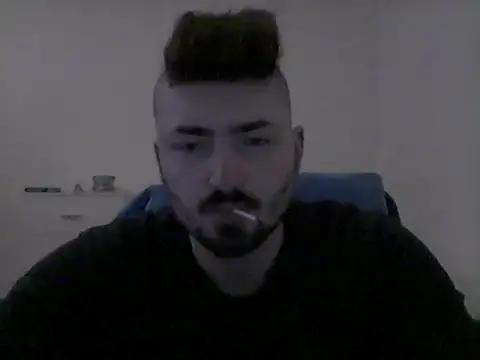 Snapshot of Hkl95555 chatting on October 21, 11:40 pm Hkl95555 online show from October 21, 11:40 pm