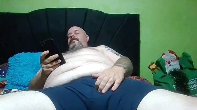 Snapshot of tinycockdeepass chatting on December 17, 5:18 am tinycockdeepass online show from December 17, 5:18 am