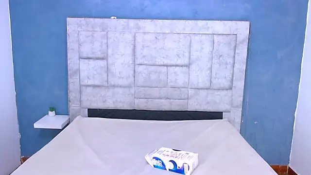 Snapshot of Eban_Dustan chatting on December 3, 7:55 pm Eban Dustan online show from December 3, 7:55 pm