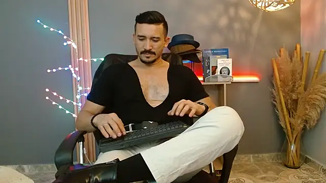 Reiko 85  online show from February 22, 7:26 pm