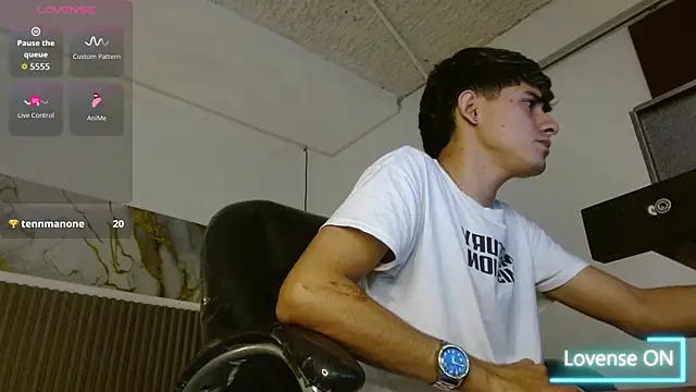 Dyla n18 online show from December 2, 12:25 am