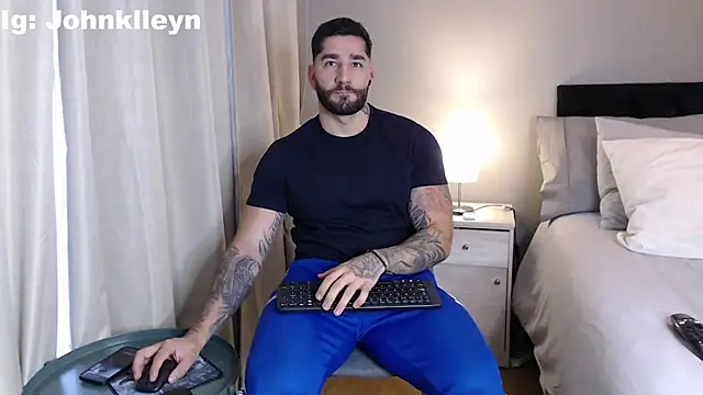 jonhklleyn online show from April 20, 6:54 pm