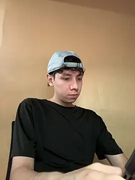 Omaaaaaaa00001 online show from September 12, 4:29 pm