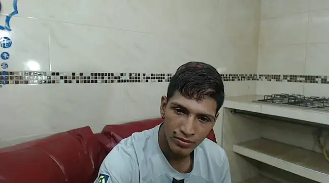 mau elixxx online show from January 6, 7:24 pm