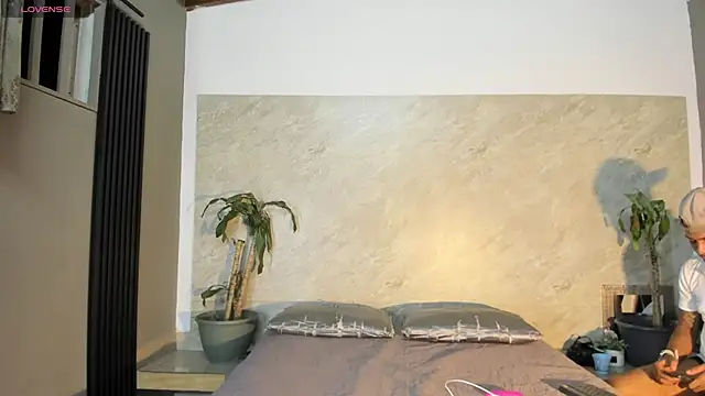 ada-brooke online show from February 19, 3:39 am