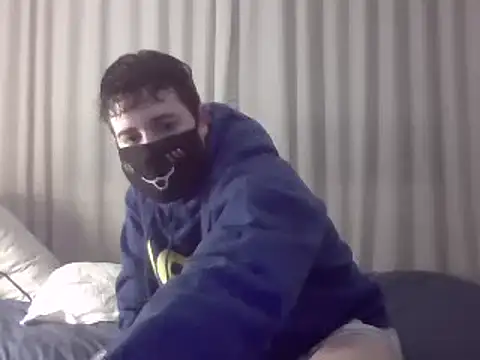 Snapshot of Your_femboy24 chatting on December 2, 9:37 pm Your femboy24 online show from December 2, 9:37 pm