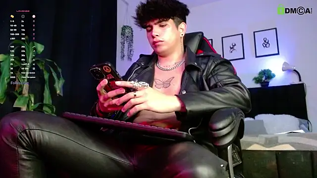 LyleBennett  online show from February 16, 1:53 pm