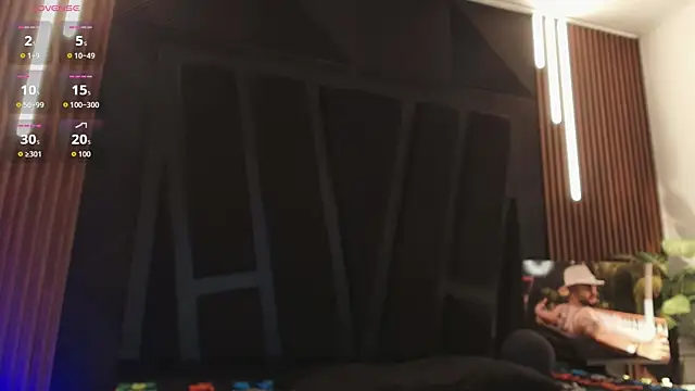 JeanColleman online show from April 8, 11:57 pm