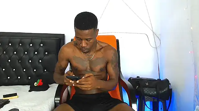 Damian hart 24CM online show from September 15, 11:33 am