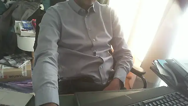 shyfrenchcock1 online show from September 29, 8:57 am