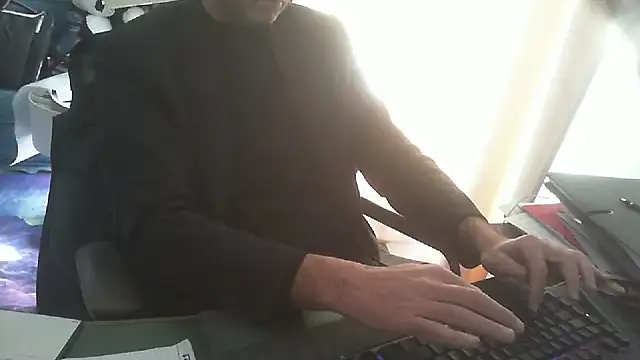 shyfrenchcock1 online show from March 27, 10:27 am