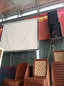 Snapshot of WarningEmerald chatting on November 1, 4:38 am WarningEmerald online show from November 1, 4:38 am