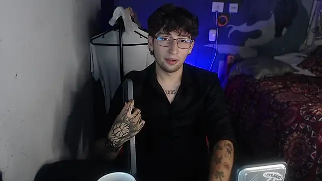 Dereck Dickson online show from December 1, 2:58 am