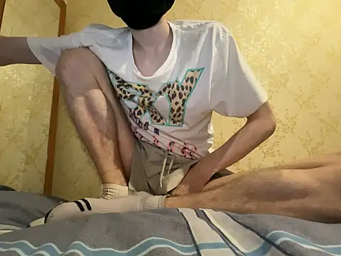 HappyCake online show from December 17, 6:53 pm