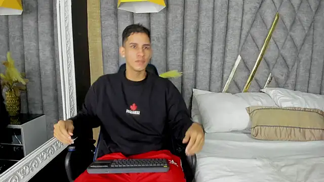 Snapshot of JakeMoxley chatting on December 29, 12:55 pm JakeMoxley online show from December 29, 12:55 pm