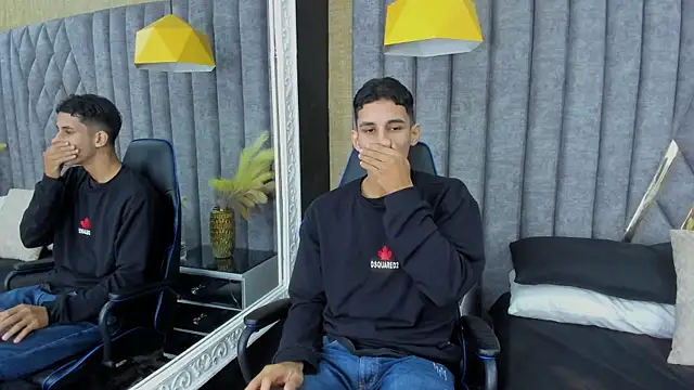 Snapshot of JakeMoxley chatting on December 9, 12:42 pm JakeMoxley online show from December 9, 12:42 pm