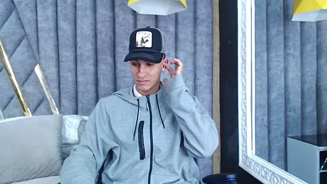 Snapshot of JakeMoxley chatting on March 18, 2:50 pm JakeMoxley online show from March 18, 2:50 pm