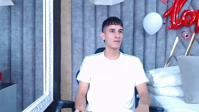 Snapshot of JakeMoxley chatting on February 17, 12:16 pm JakeMoxley online show from February 17, 12:16 pm