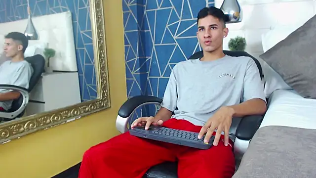Snapshot of JakeMoxley chatting on January 14, 12:35 pm JakeMoxley online show from January 14, 12:35 pm