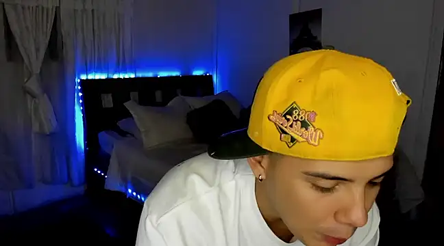 PipeRodriguez  online show from January 24, 5:42 am