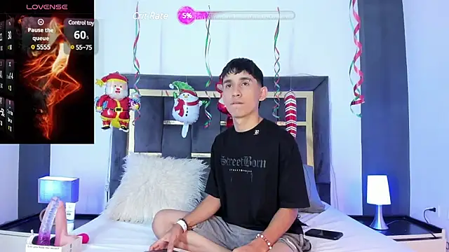 Thayler jones online show from December 15, 11:23 am