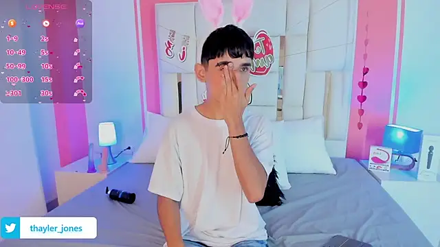 Thayler jones online show from March 3, 11:27 am