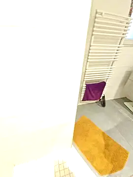 Landryyyyy online show from February 3, 7:35 am