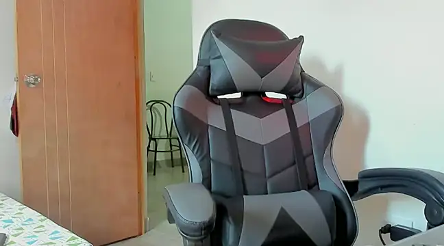 leo030809 online show from December 9, 9:01 pm