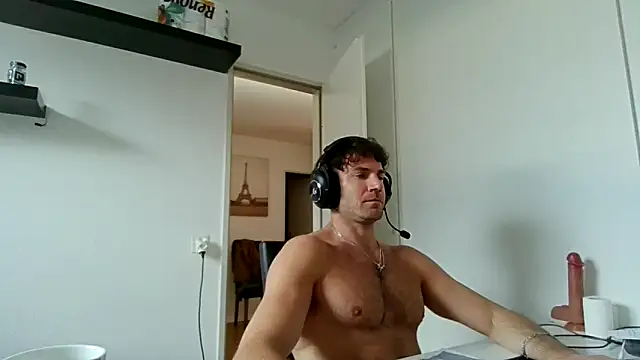 alpha-hunk online show from March 31, 3:36 pm