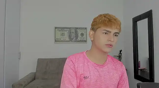 Lyam ap online show from December 6, 9:54 am