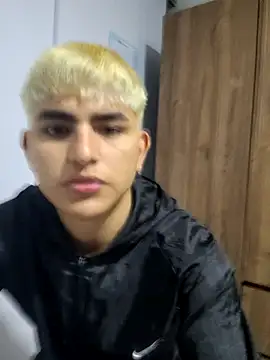 Lyam ap online show from September 27, 10:35 am