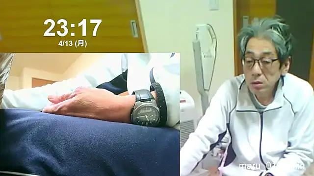 mama010-chan online show from April 13, 2:18 pm