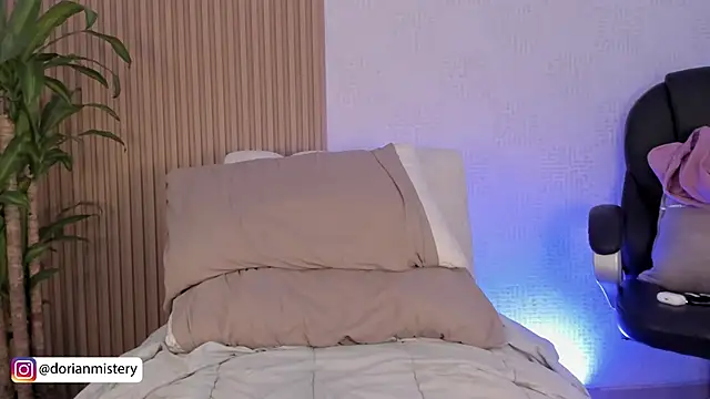 Dorianmistery2322  online show from October 3, 12:37 am