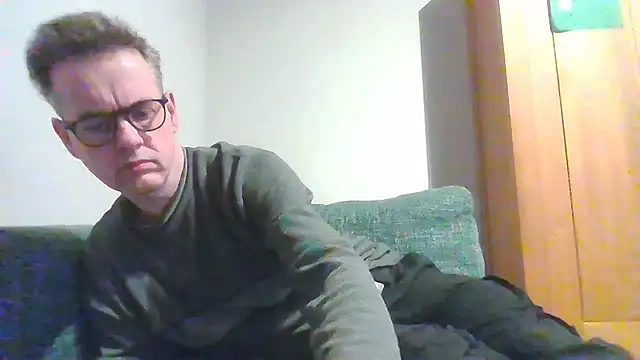 Snapshot of Hectorthyssen1 chatting on March 6, 11:20 pm Hectorthyssen1 online show from March 6, 11:20 pm