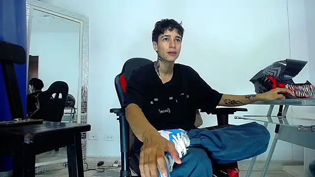 Zacktk7 online show from January 8, 9:12 pm