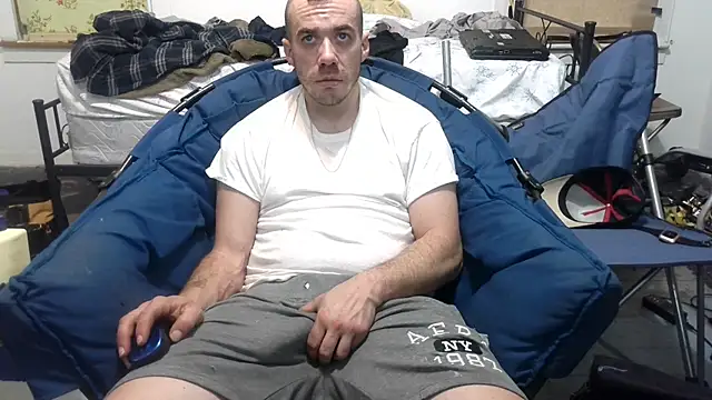 ScubaStevex online show from February 27, 1:17 pm