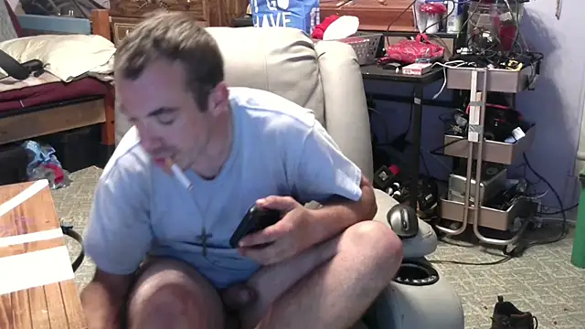 ScubaStevex online show from October 13, 9:21 pm