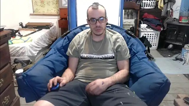 ScubaStevex online show from March 9, 11:36 am