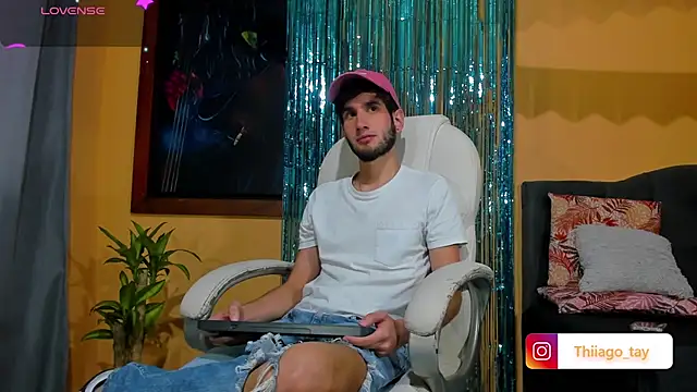 Thhiago tay online show from December 8, 8:15 pm