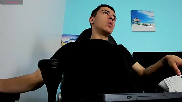 Mike 26  online show from December 18, 3:37 am