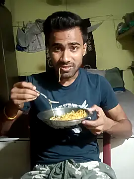 Skinny Bigass 23 online show from March 10, 1:28 pm