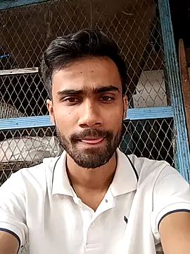 Skinny Bigass 23 online show from December 6, 6:48 am